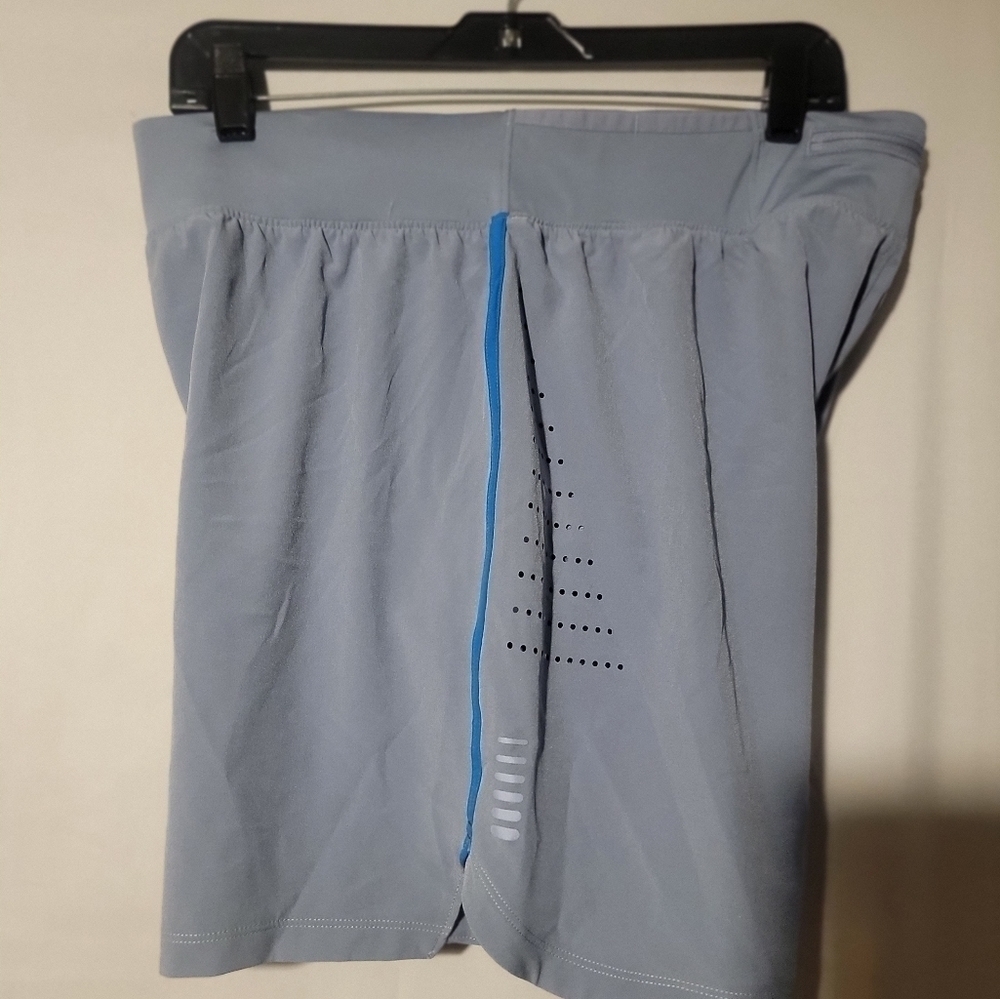 Under Armour Men's Speedpocket 7” Size Large Shorts 1361487 420 Aqua Blue
